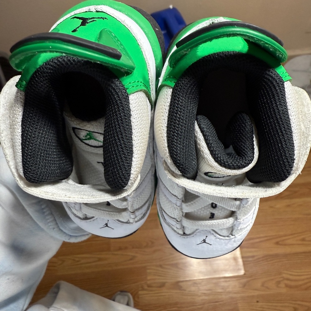 Toddler Nike Air Jordans | Size 6c - Picture 4 of 7
